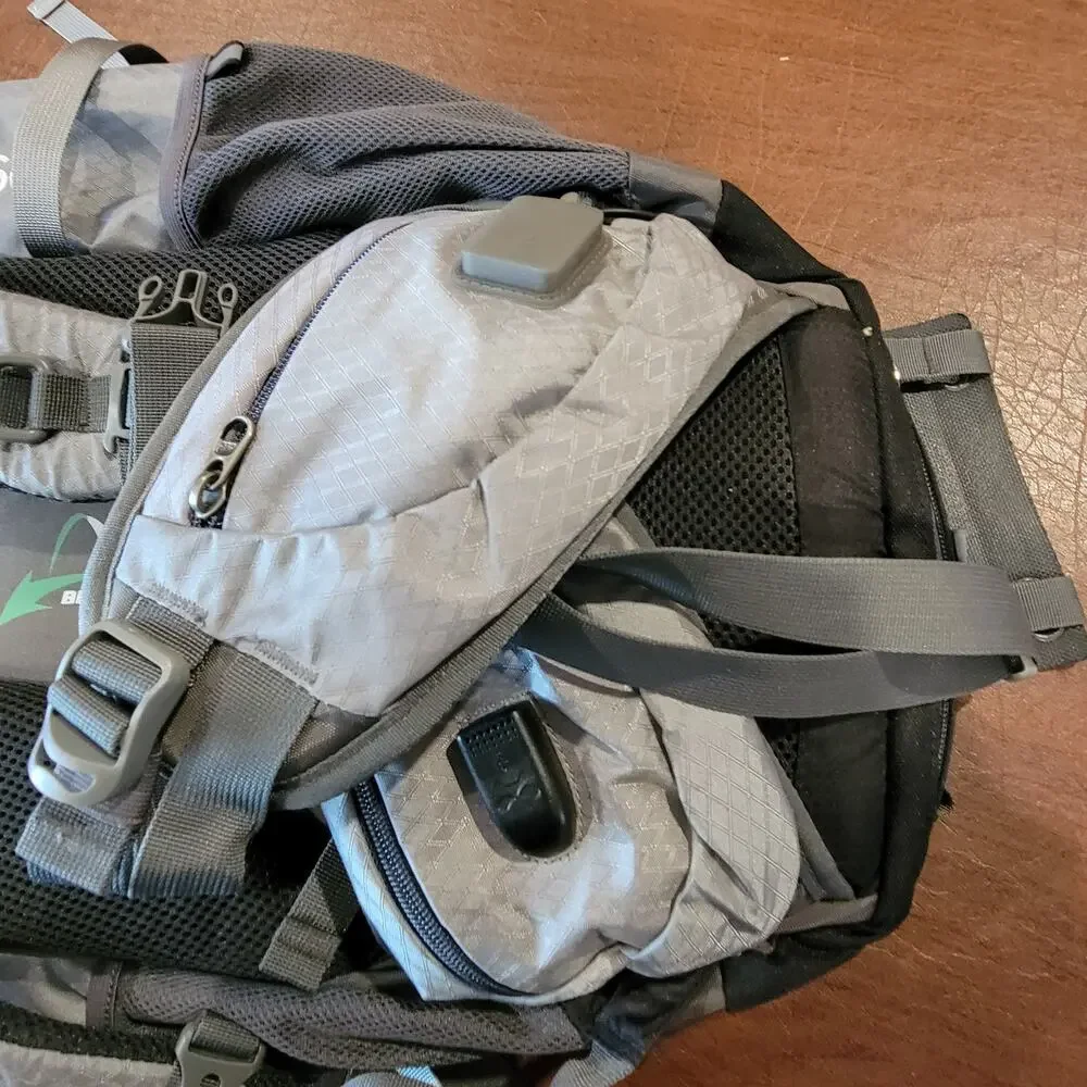 Ghostek NRGcamper Hiking Camping 60L Backpack Gray New with tag